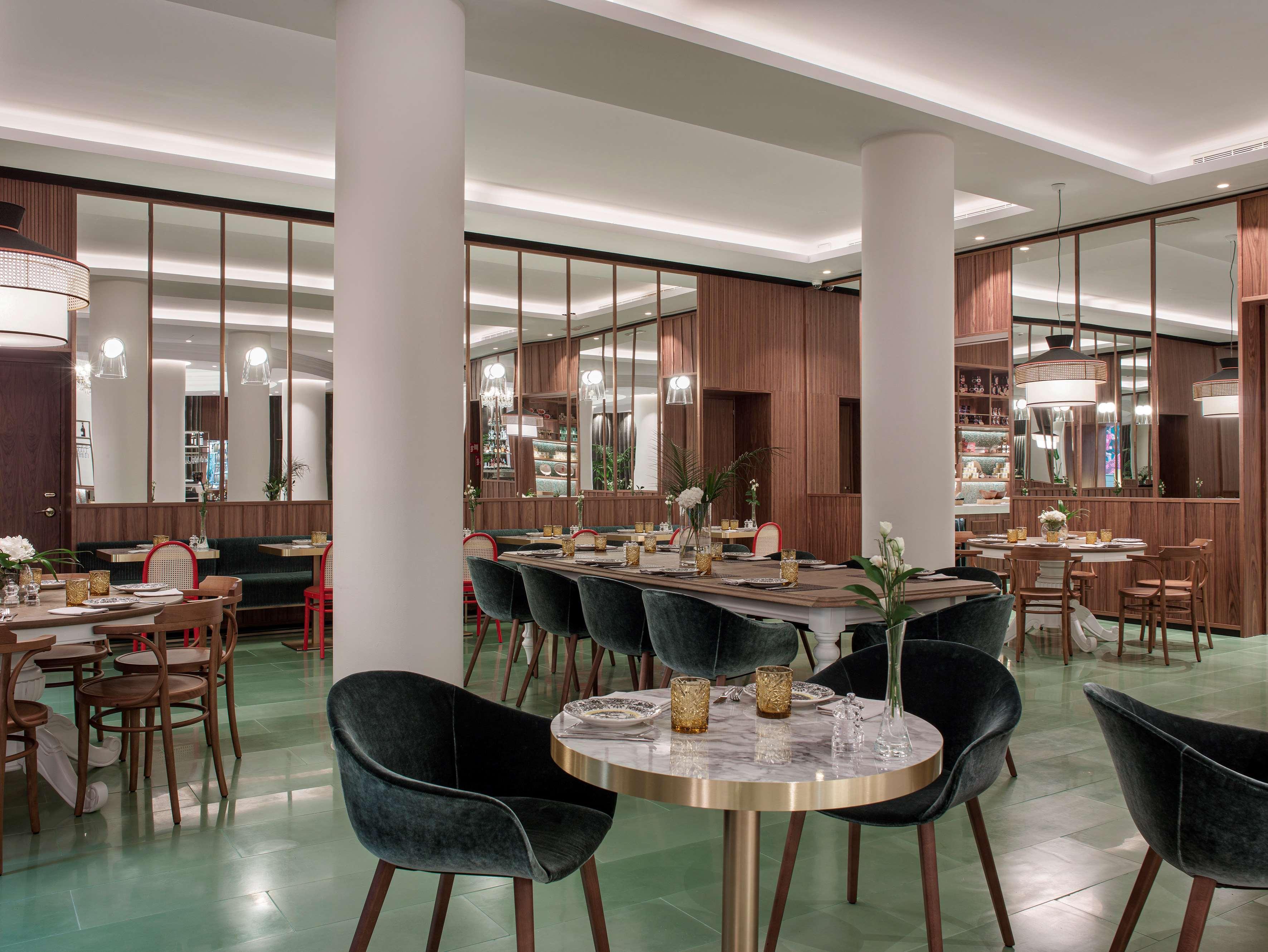 Hotel Colón Gran Meliá - The Leading Hotels of the World Siviglia Esterno foto Restaurant