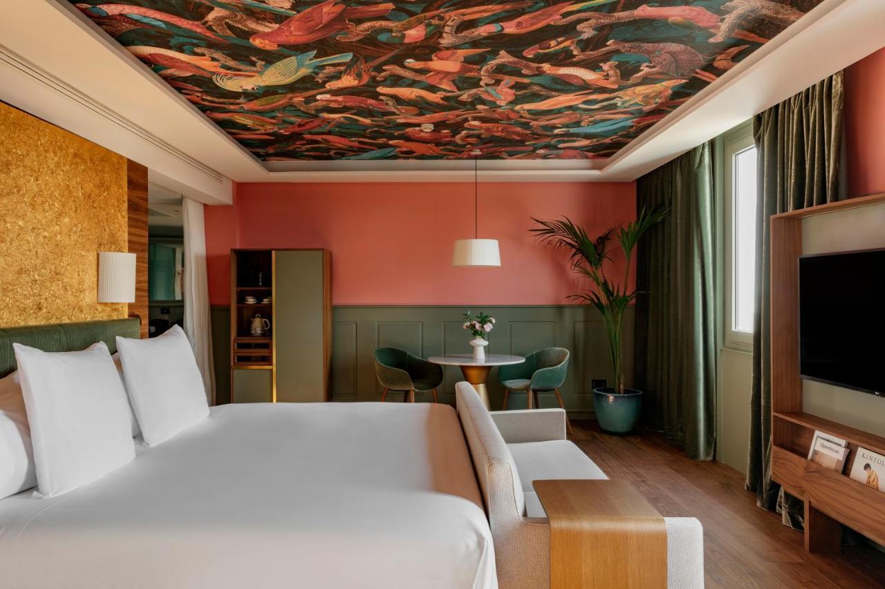 Hotel Colón Gran Meliá - The Leading Hotels of the World Siviglia Esterno foto A room at the hotel