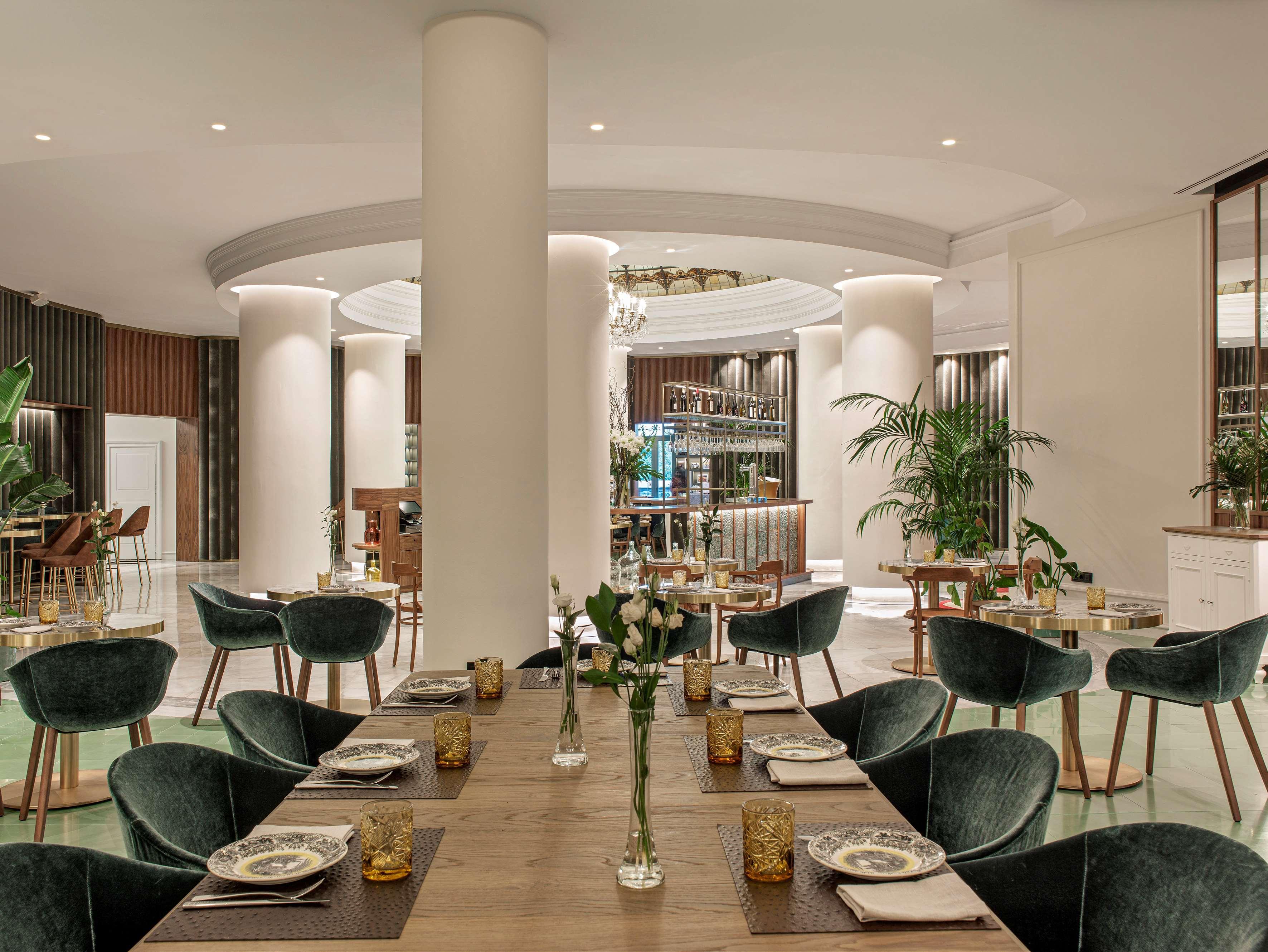 Hotel Colón Gran Meliá - The Leading Hotels of the World Siviglia Esterno foto The restaurant
