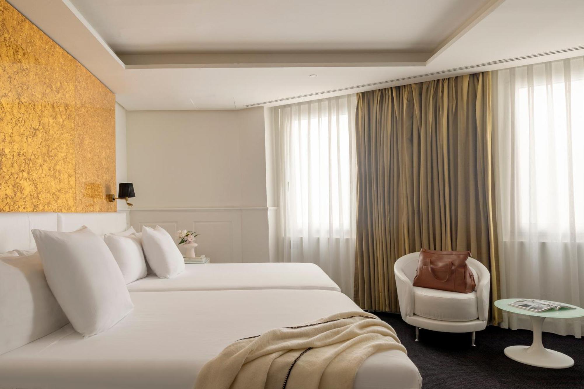 Hotel Colón Gran Meliá - The Leading Hotels of the World Siviglia Esterno foto A room at the Mandarin Oriental, Munich