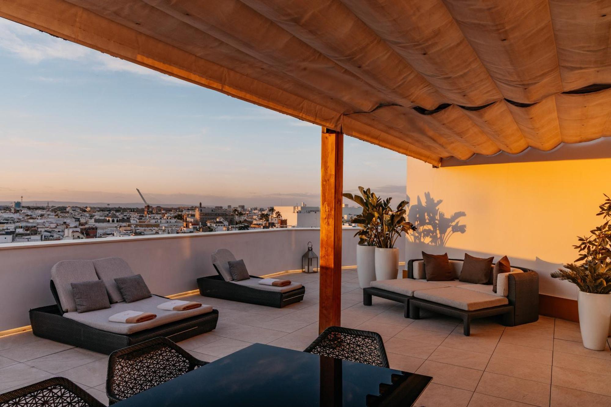 Hotel Colón Gran Meliá - The Leading Hotels of the World Siviglia Esterno foto