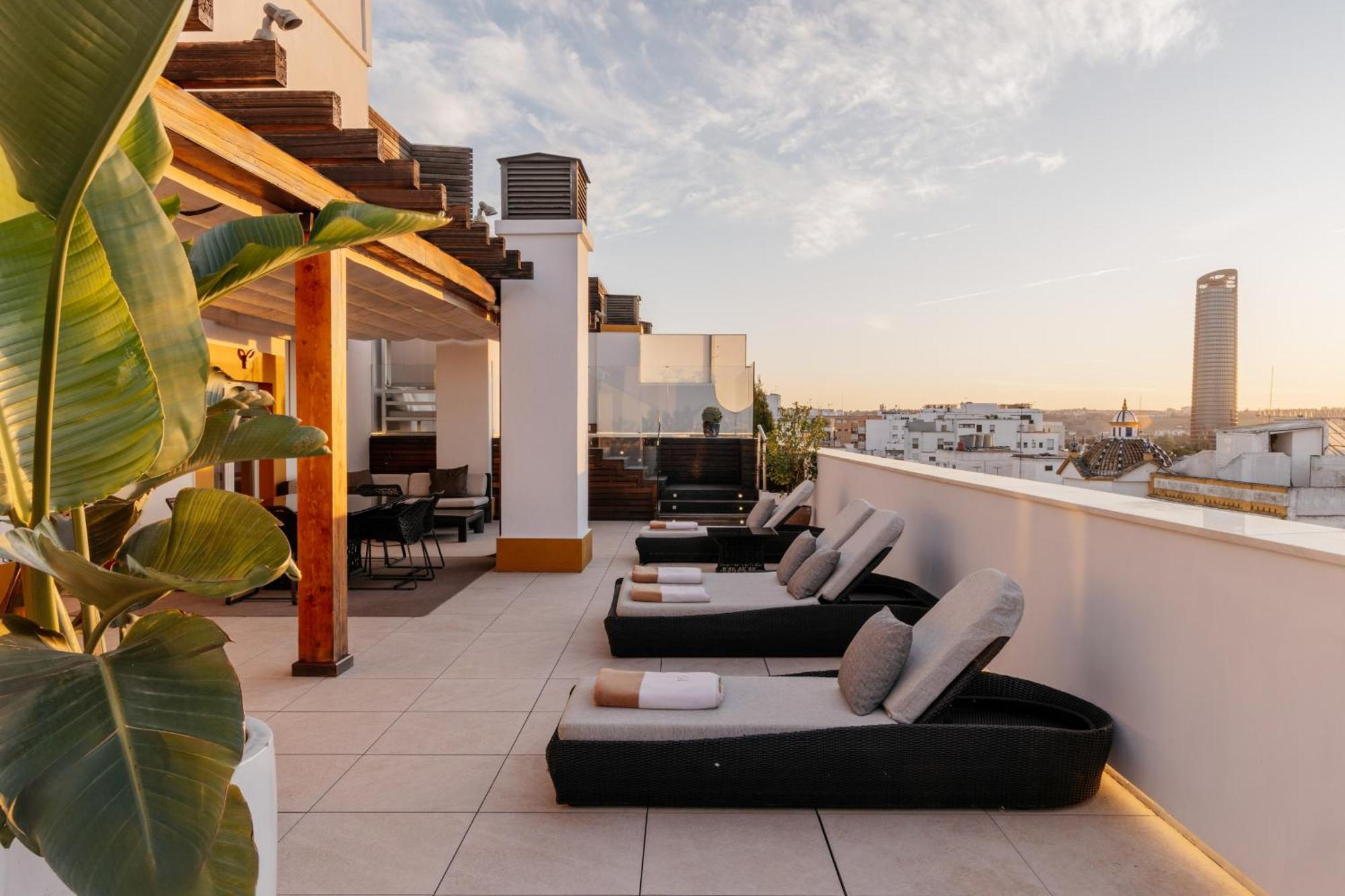 Hotel Colón Gran Meliá - The Leading Hotels of the World Siviglia Esterno foto